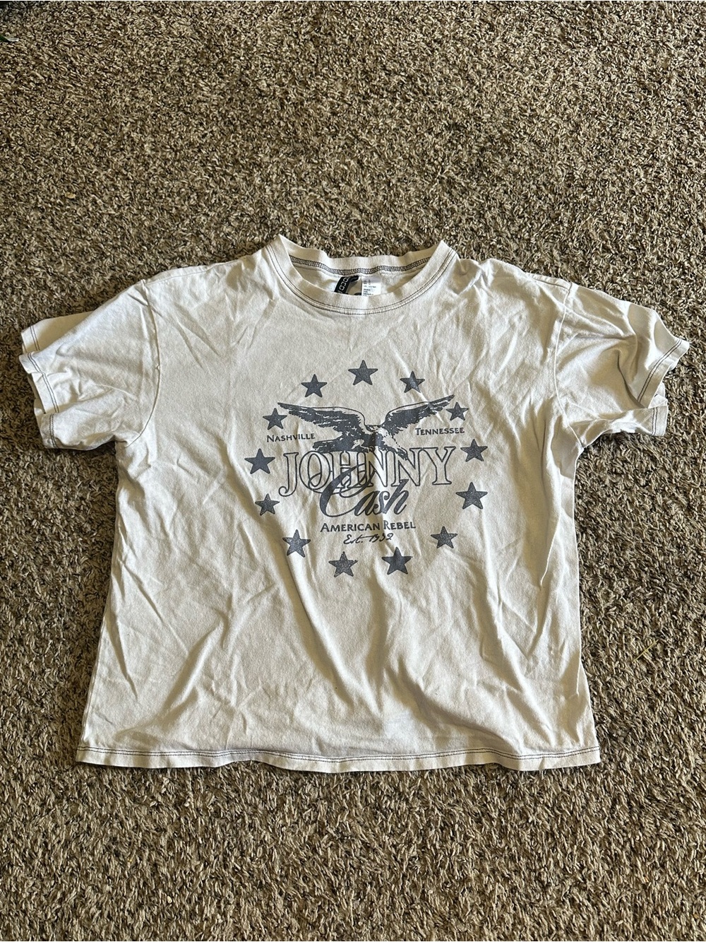 White Johnny Cash Graphic Shortsleeve Tee size medium